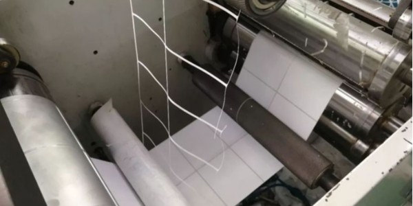 不幹膠材料（liào）在模切中如何（hé）通過改變工藝角度來解決排廢斷裂問題？